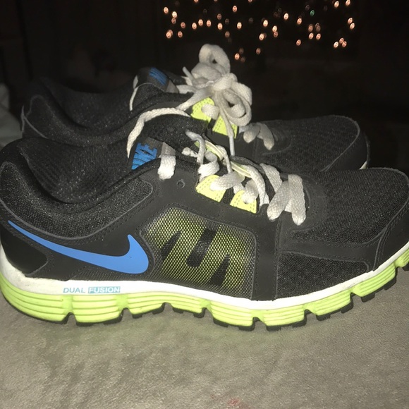 Nike (Dual Fusion) shoes - Picture 1 of 1
